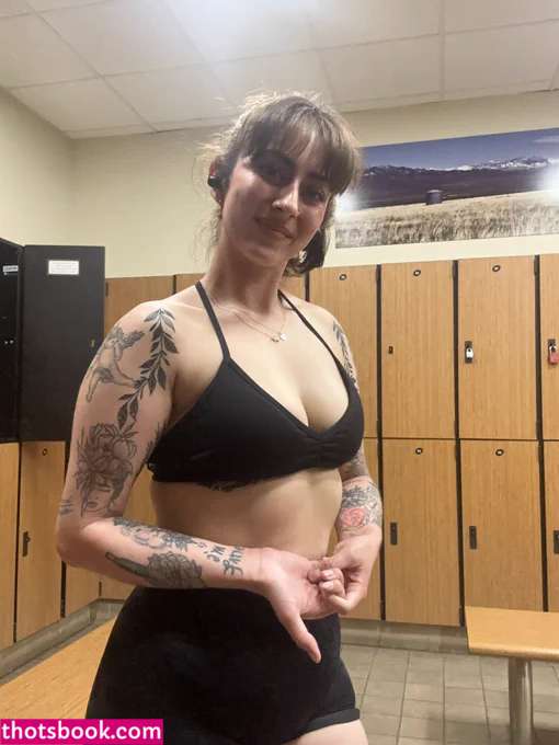 tooturnthailey Photo #16