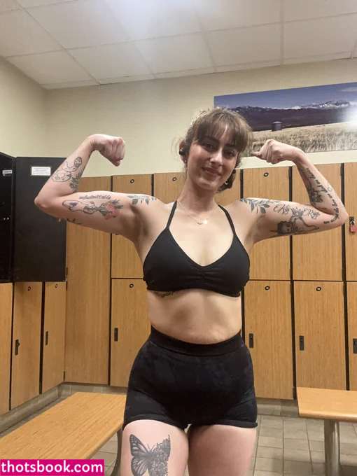 tooturnthailey Photo #20