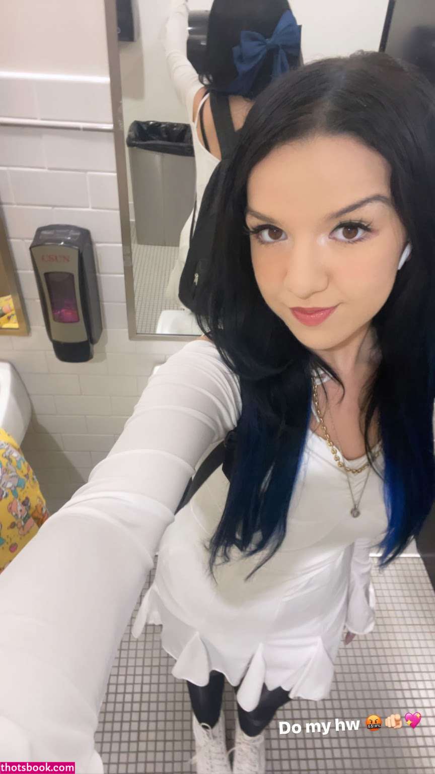 Kat Perez Photo #40