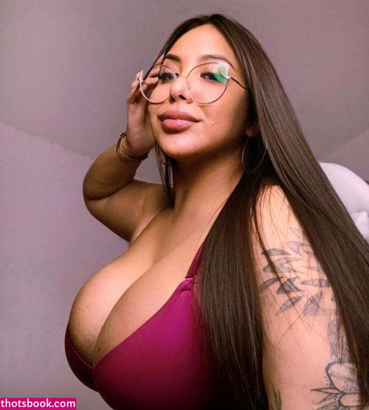 Sultryvenus Photo #9