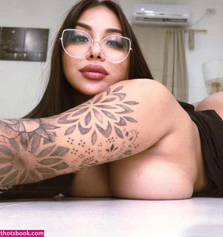 Sultryvenus Photo #37