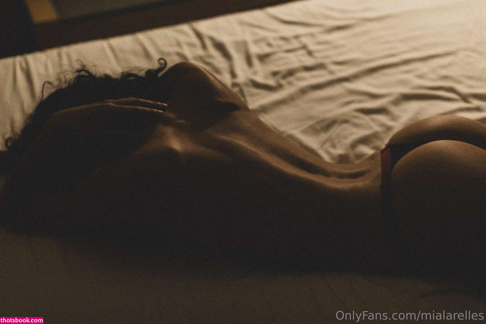 zoelarelles Photo #20