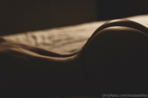 zoelarelles Photo #21