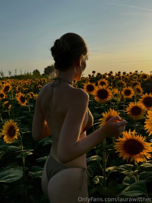 laurawittner Photo #33