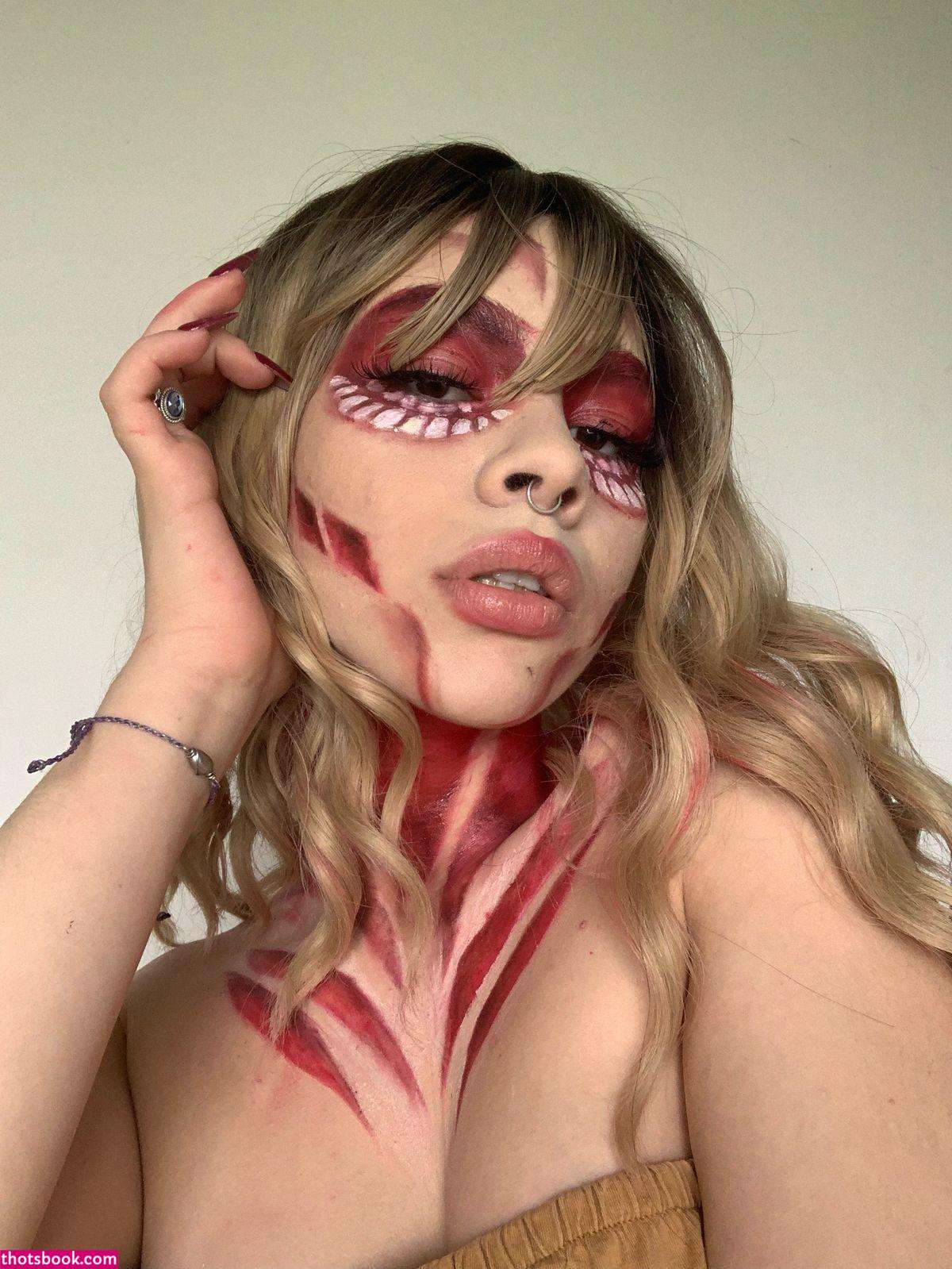 Sabrina Bloom Photo #4