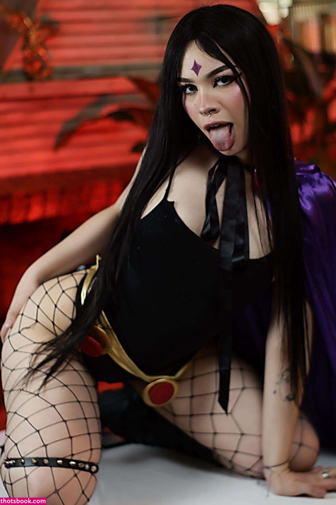 Sabrina Bloom Photo #26