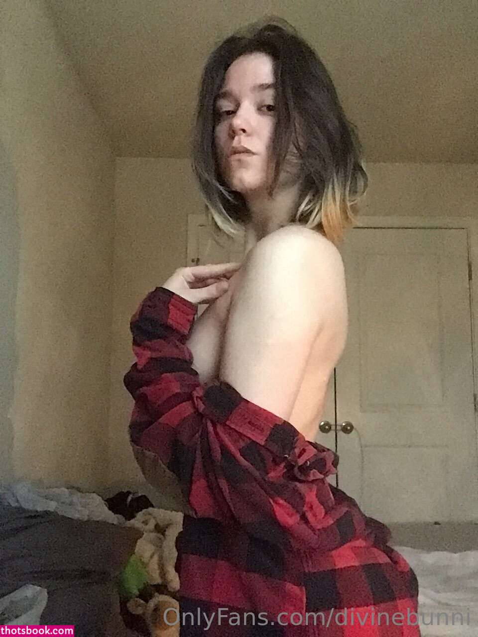 divinebunni Photo #10