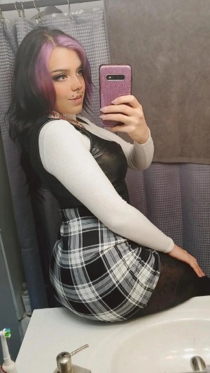 onehellofawaifu Photo #27