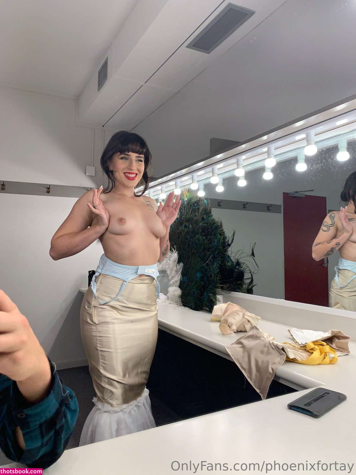 phoenixfortay Photo #9