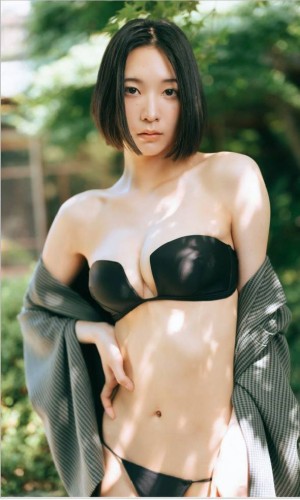 Rina Onuki Photo #12