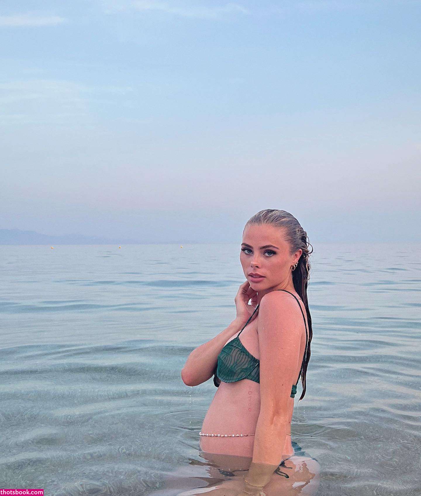 Faith Louisa Photo #11