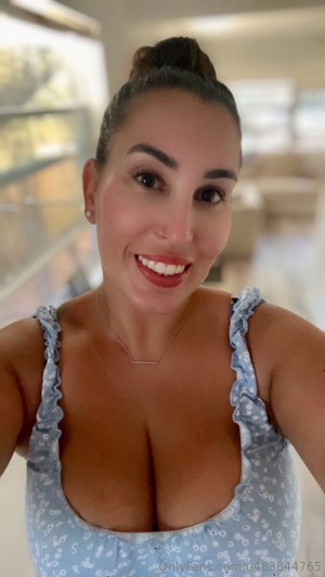 Teacher Chloe Photo #5