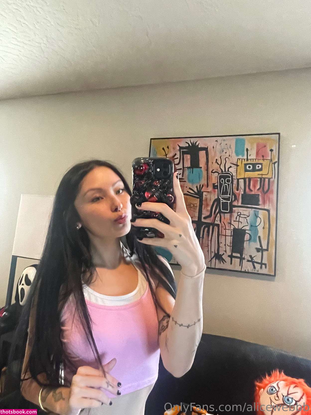 alicewebbb Photo #3