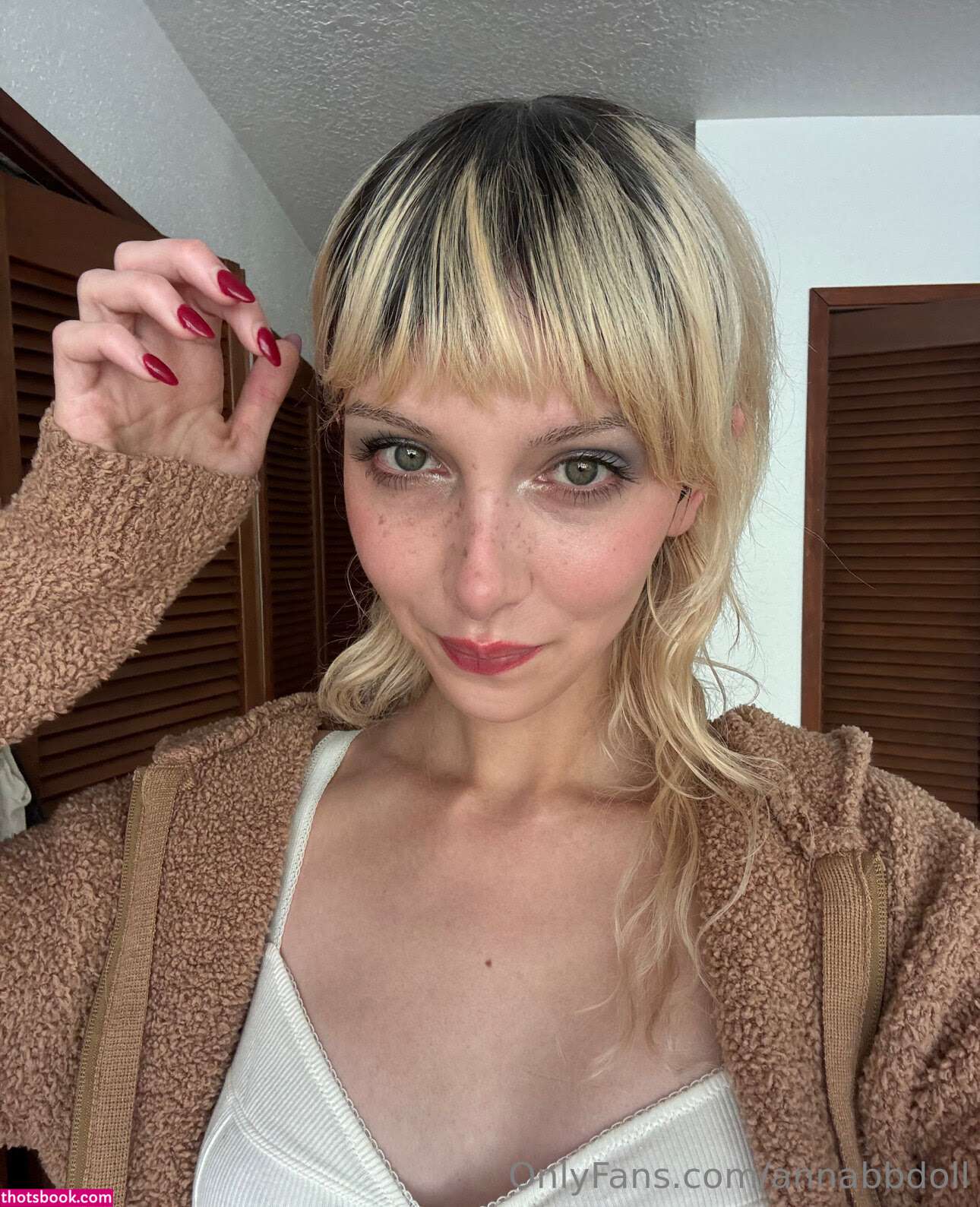 annabbdoll Photo #25