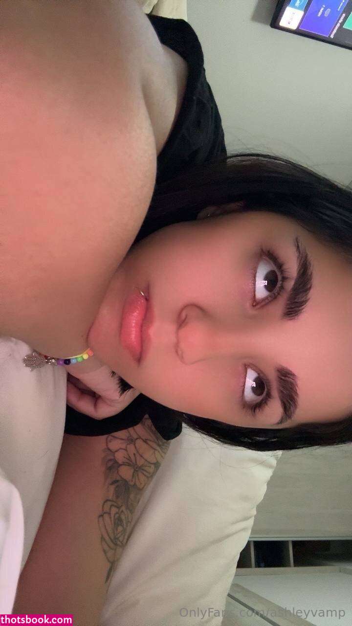 ashleyvamp Photo #10