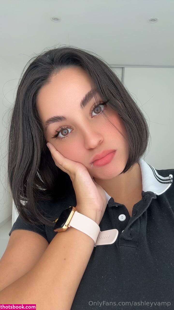 ashleyvamp Photo #14