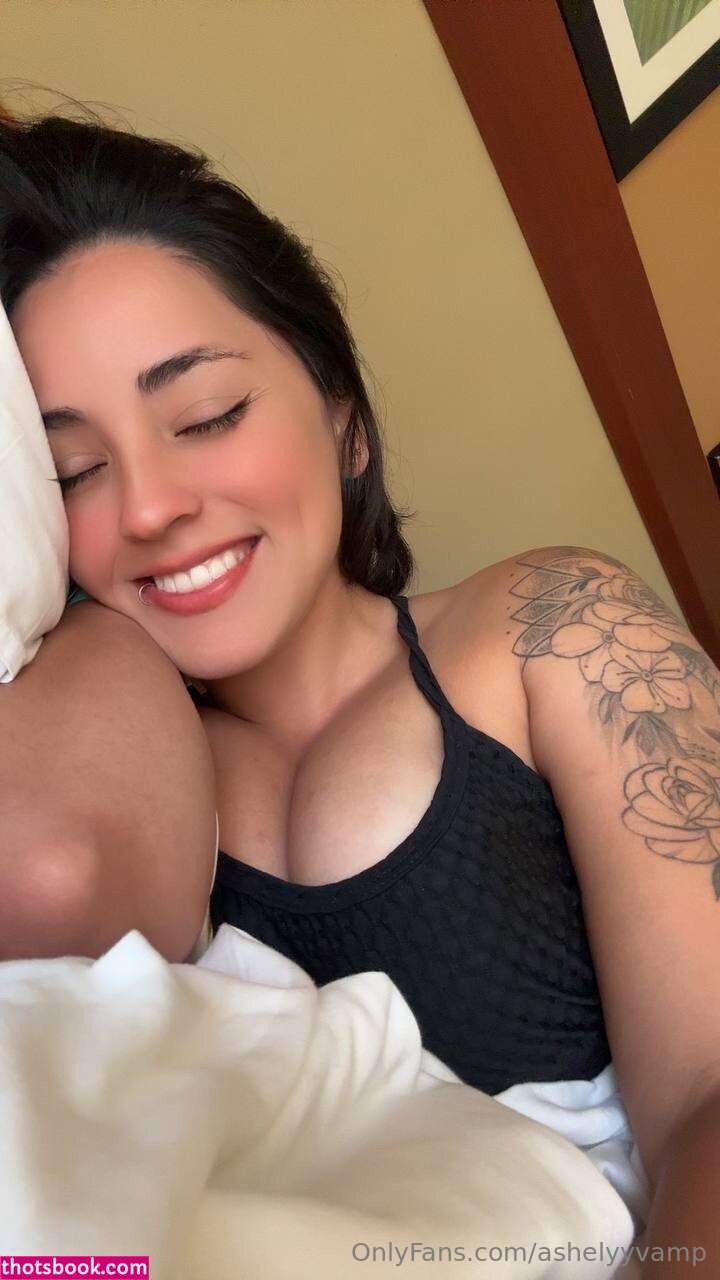 ashleyvamp Photo #15