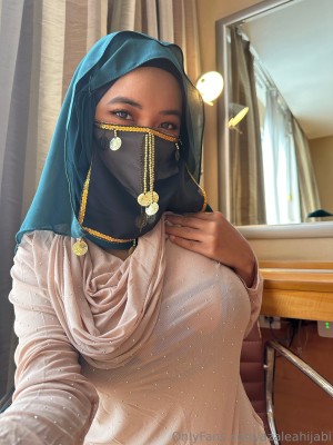 azaleahijabi Photo #11