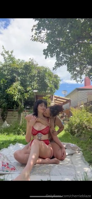 cherrieblaze Photo #16