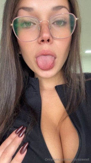 itsemilyissweet Photo #11