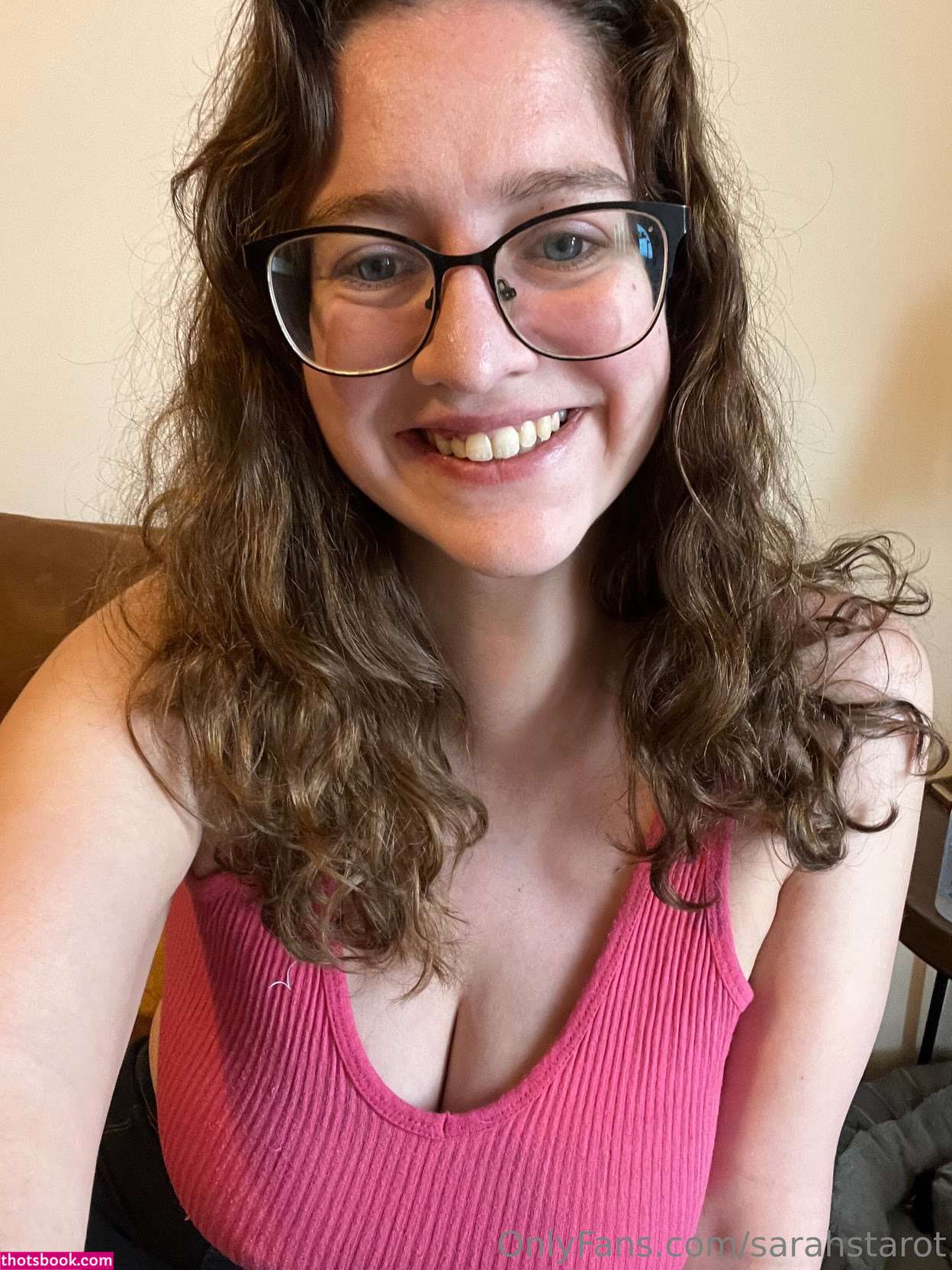 sarahstarot Photo #3