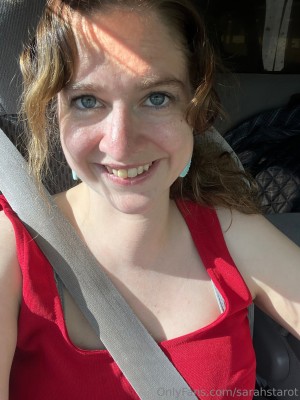 sarahstarot Photo #1