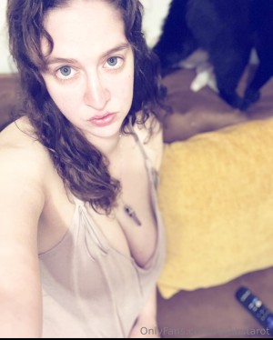 sarahstarot Photo #11