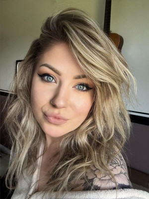 Lecturefunny2412 Photo #30