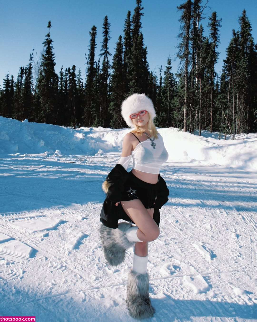 Vickie Pong Photo #38