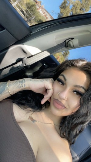 bluntedbetty Photo #30