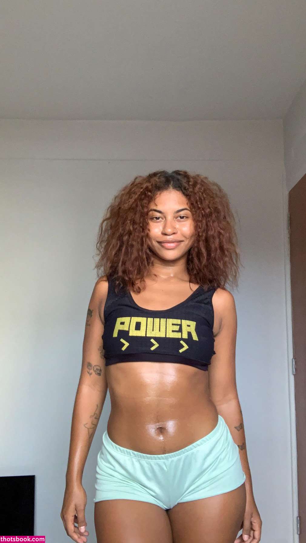 Manayra Santos Photo #18