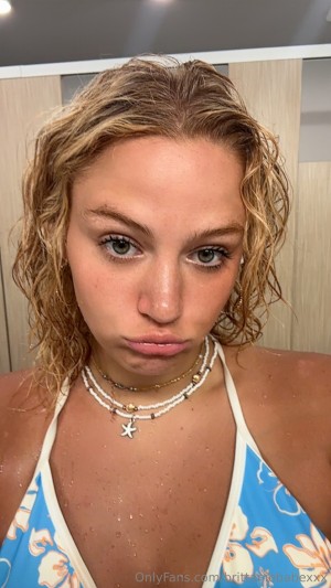 brittaniebabexxx Photo #13