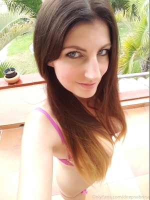 deepsabrina Photo #1
