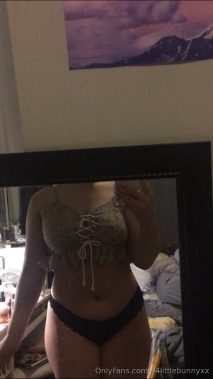 44littlebunnyxx Photo #6