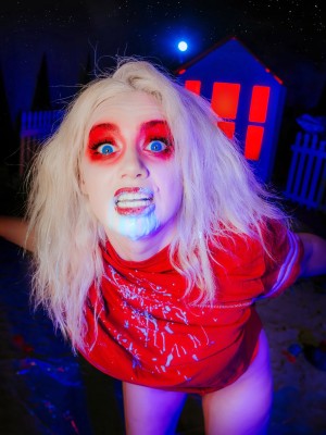 Skye Sweetnam Photo #27