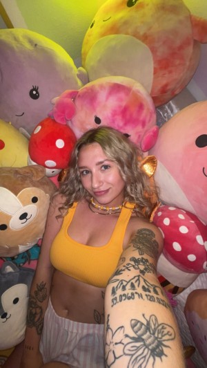 Abbbn0rmal Photo #14