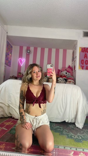 Abbbn0rmal Photo #20