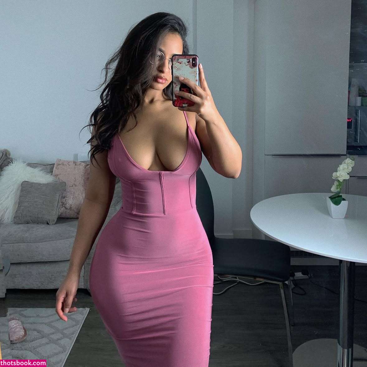 Carla Alison Photo #2