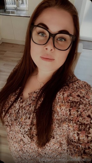 brunettebombxx Photo #26