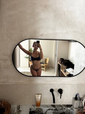 cassyybaby Photo #30