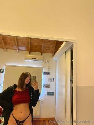 itssviolette Photo #17