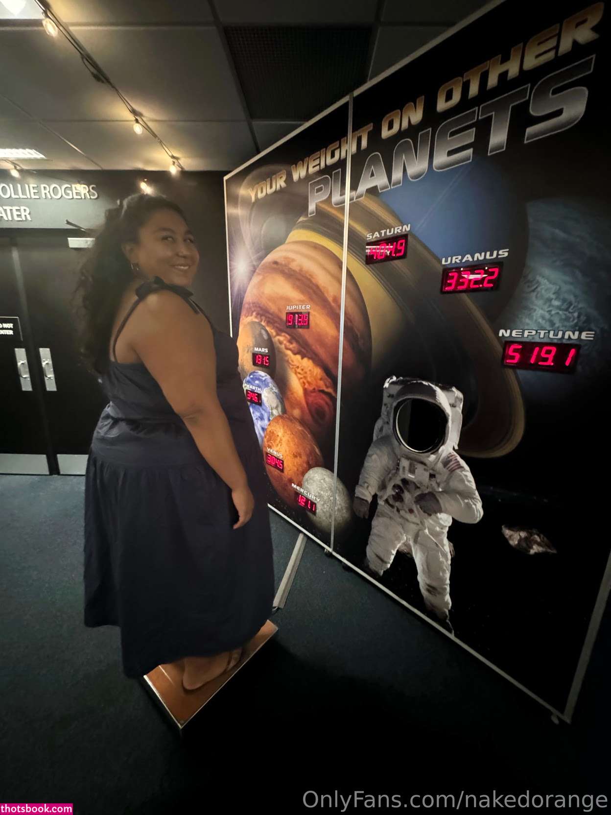 nakedorange Photo #16