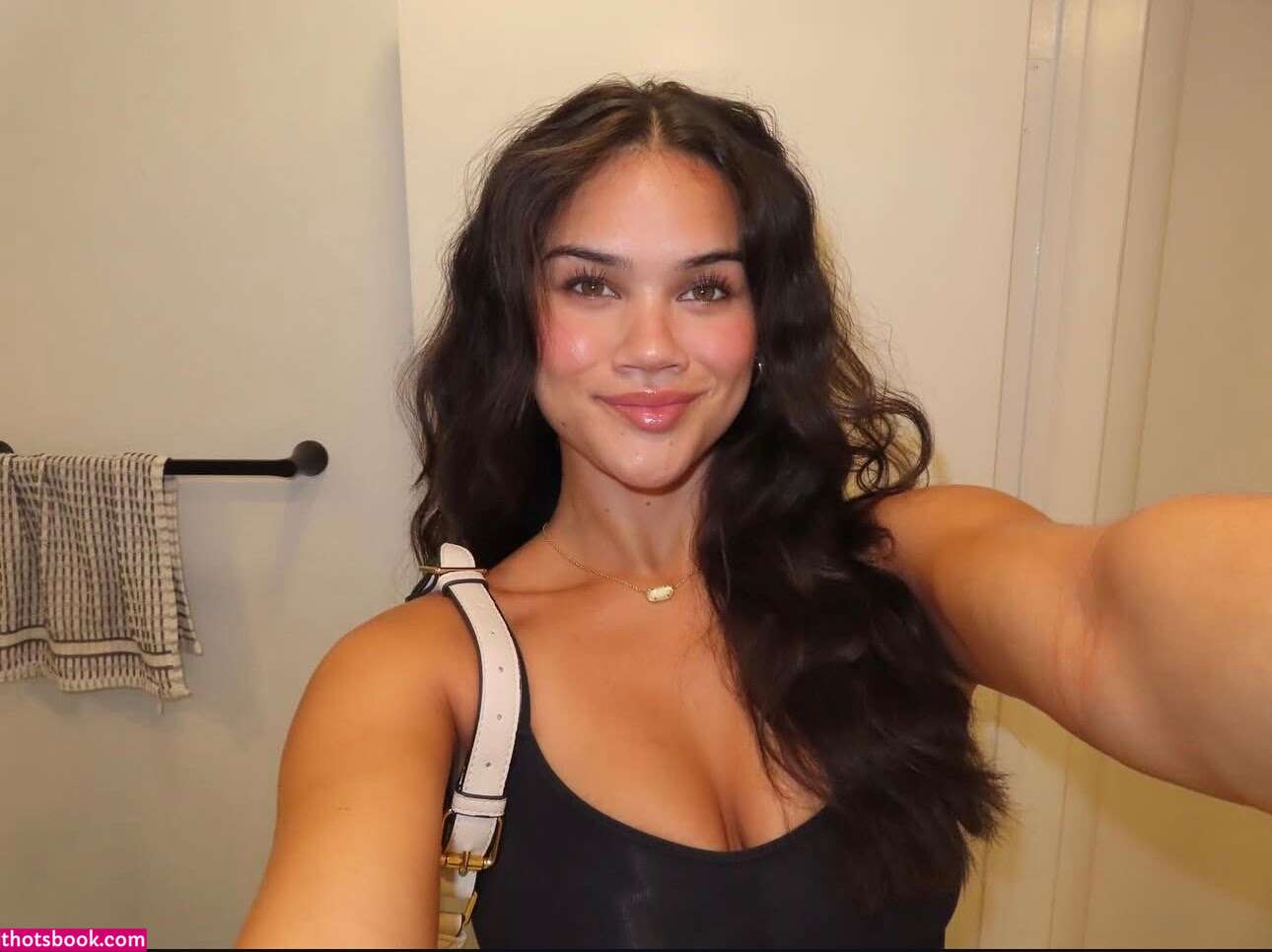 Claire Blanco Photo #3