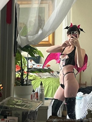 crunchyreid Photo #16