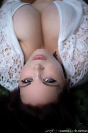 Czech Venus Photo #24