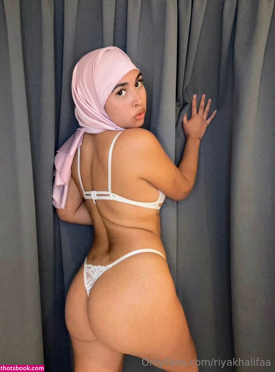 riyakhalifaa Photo #21