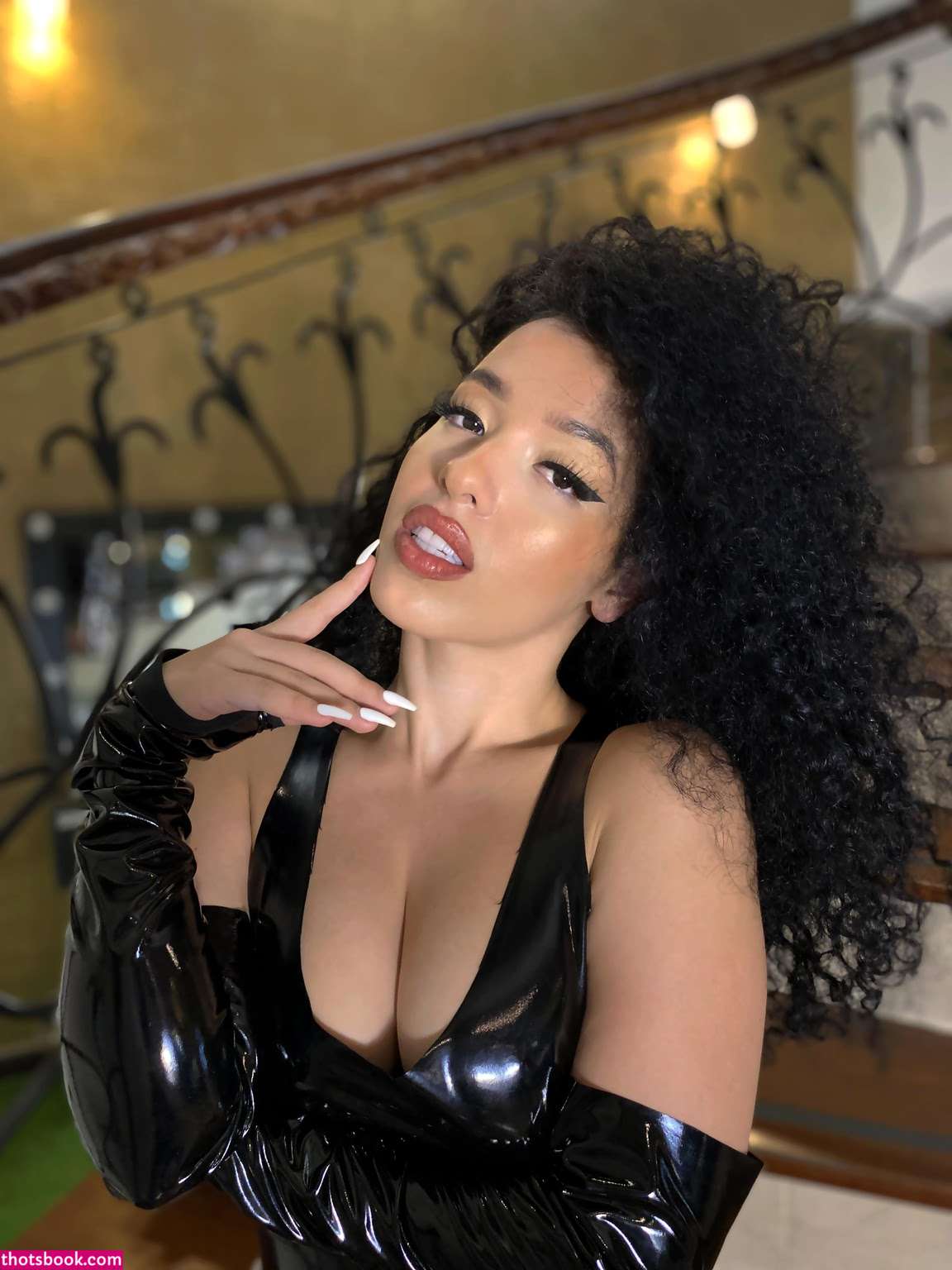 Roseferrera Photo #17