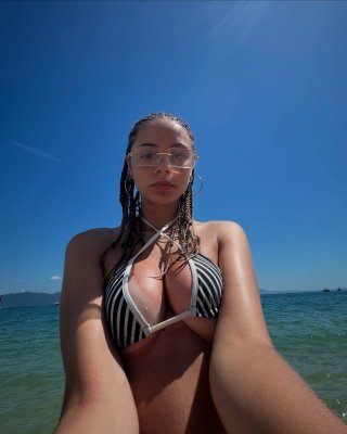 Angy Herrera Photo #2