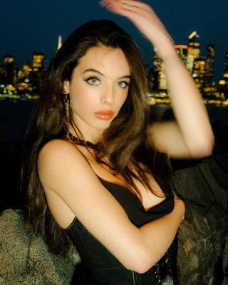 lunasereena Photo #34