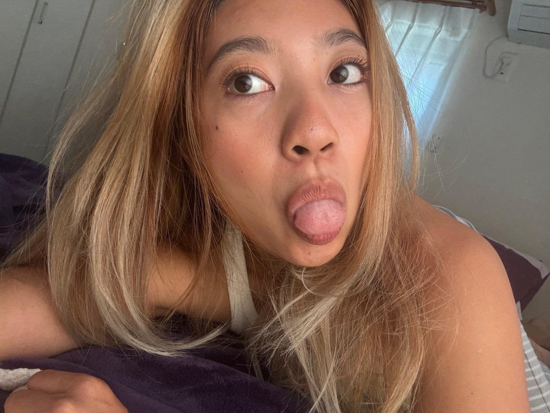your_asianslut Photo #20